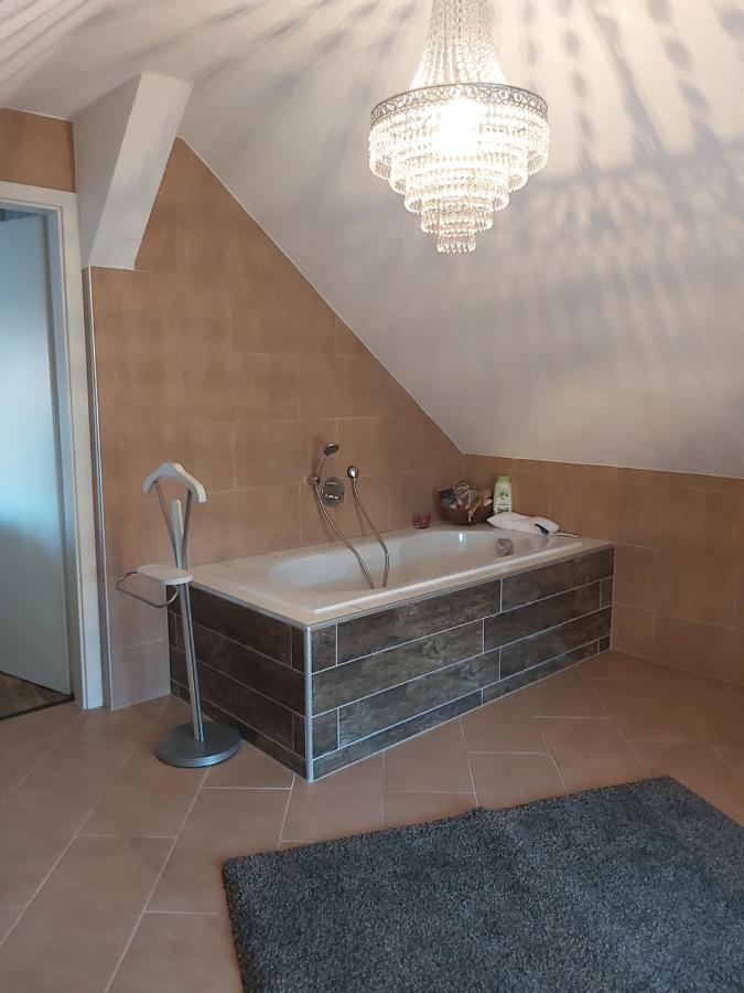 Mitten Im Schoenen Frankenland Apartamento