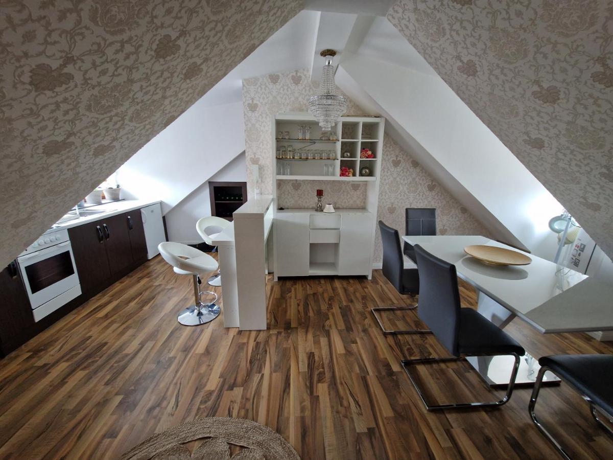 Apartamento Mitten Im Schoenen Frankenland Buchbrunn